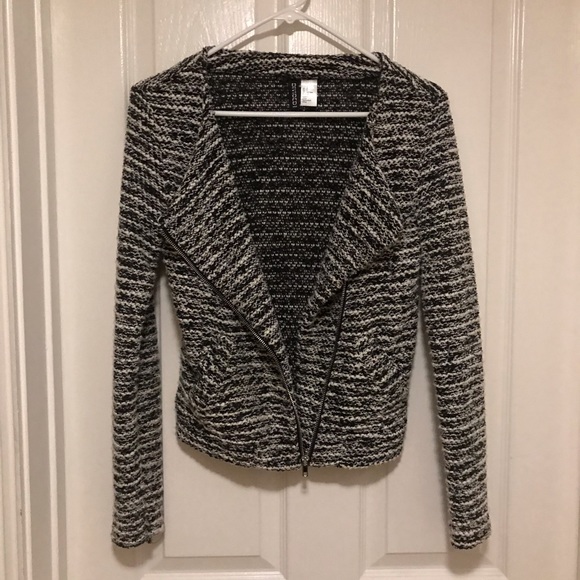 H&M ✨ Sweater Jacket ✨ - Picture 6 of 7